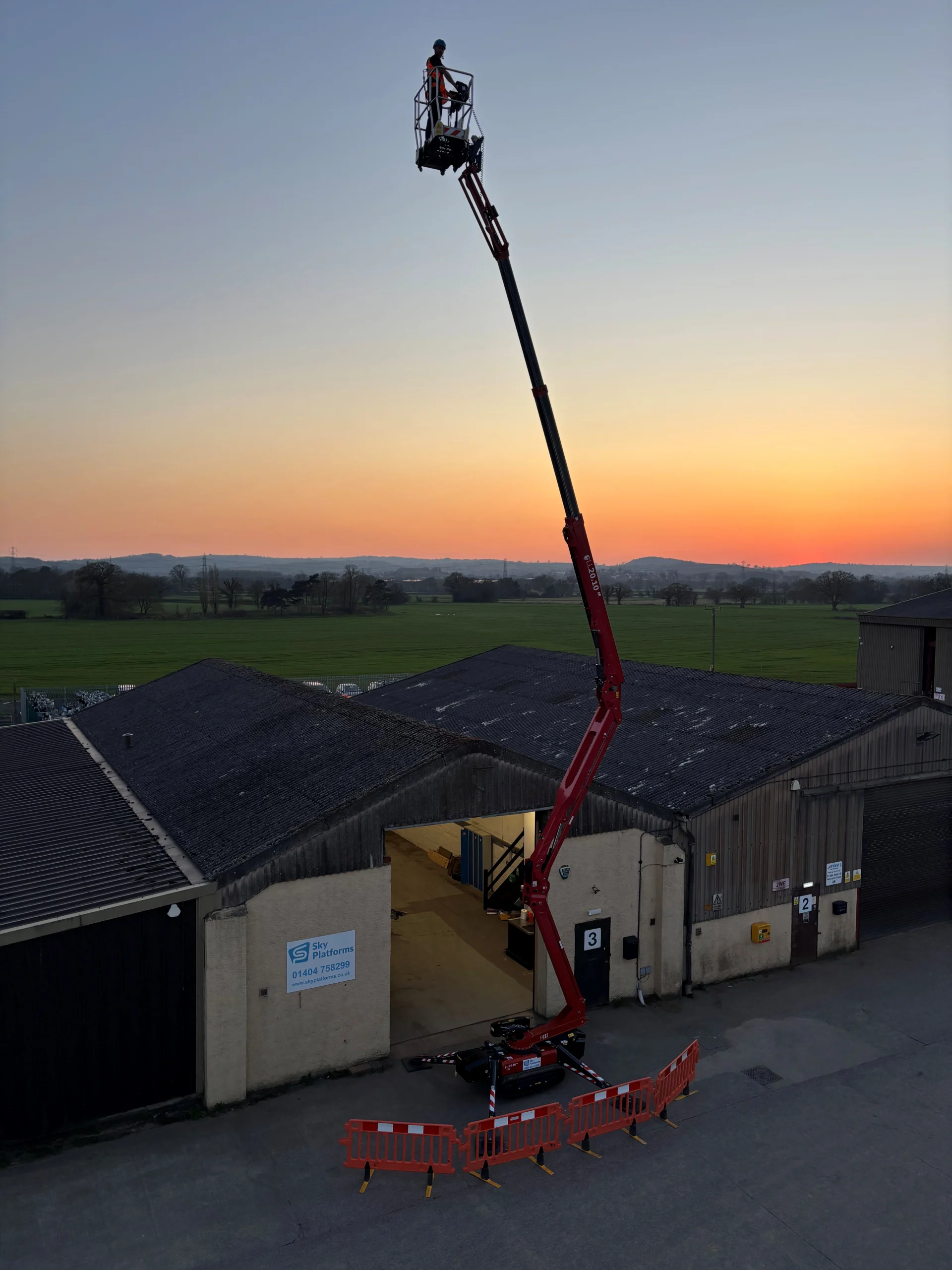 Tracked Boom Platforms
